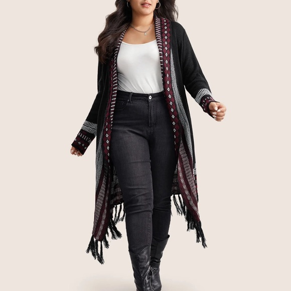 Black and Burgundy Patterned Cardigan - Picture 5 of 6